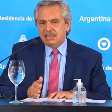 Alberto Fernández aclaró que la cuarentena continuará y en centros urbanos serán «más estrictos»