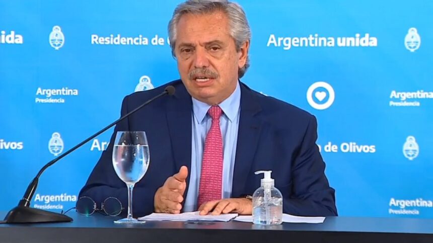 0037522803 Alberto Fernández aclaró que la cuarentena continuará y en centros urbanos serán «más estrictos»