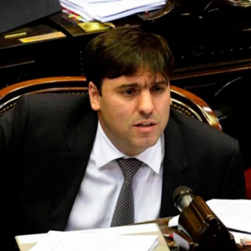 Bossio: «Hay que acompañar a los argentinos ante las dificultades económicas»