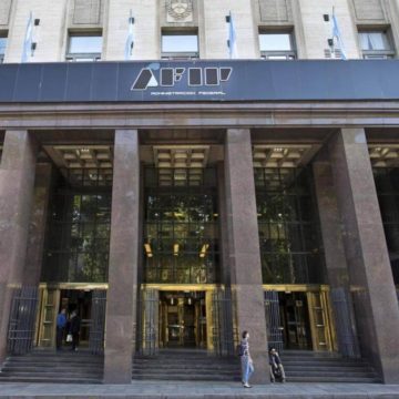 La AFIP da tres días más para que las empresas pidan ayuda para pagar salarios