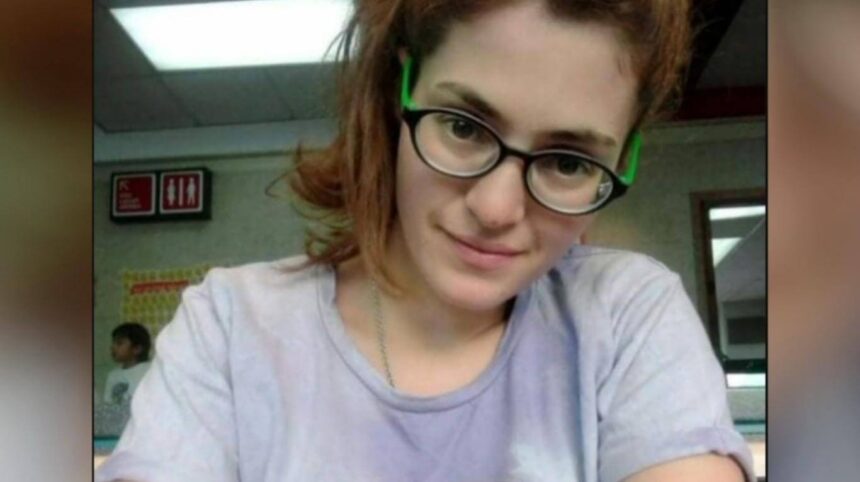 playeravictima-tapa Mataron de un botellazo en la cabeza a una playera de una estación de servicio de Moreno