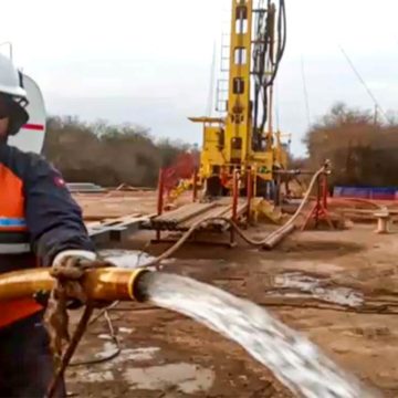 Finalizó la construcción de uno de los dos pozos de agua para Los Blancos