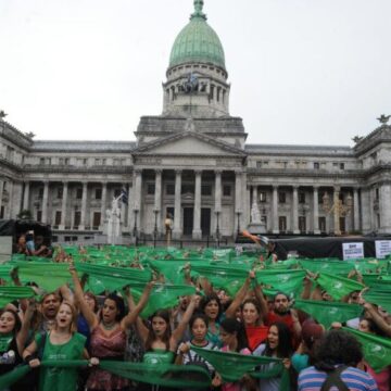 Las mujeres que quieren abortar no pueden y no deben esperar