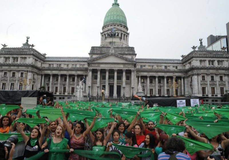 Las mujeres que quieren abortar no pueden y no deben esperar