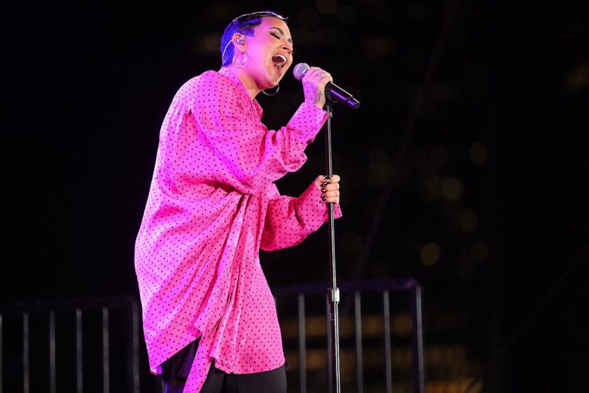 Demi Lovato anunció que se identifica como género no binario