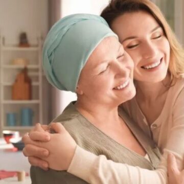 Acompañando personas con cáncer: cómo mantener el autocuidado