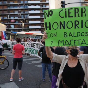 Caballito: manifestación para convocar vecines a la audiencia por el «Parque Lineal»