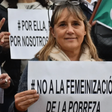 Desigualdad: el 64% de la población de menores ingresos son mujeres