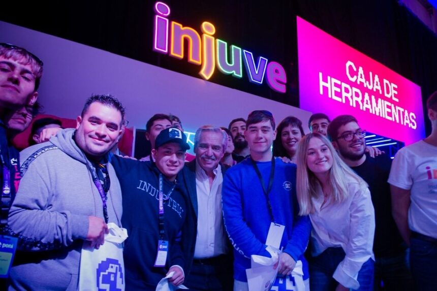 Imagen Destacada 518 Más de 120 mil jóvenes participaron de la Feria IT