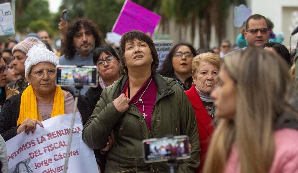 Suman a dos fiscales a la investigación por el femicidio de Strzyzowski e indagan a los detenidos