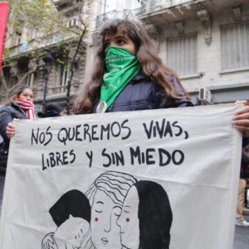 Ni Una Menos: el 73% de las periodistas mujeres sufrió alguna vez acoso en línea por su trabajo
