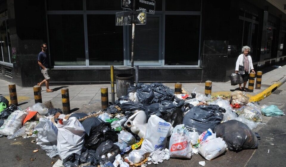 “Desechos, el drama de la basura”: qué tiran los argentinos y a dónde va a parar los residuos