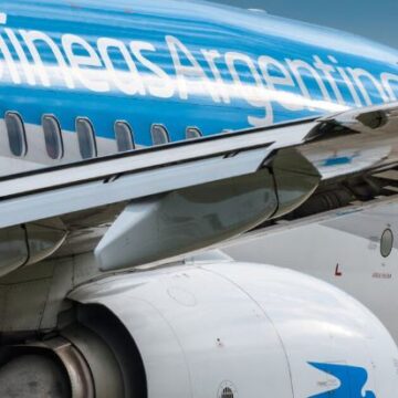 «Aerolíneas Argentinas no tiene destino si se cumple lo que dice Milei»