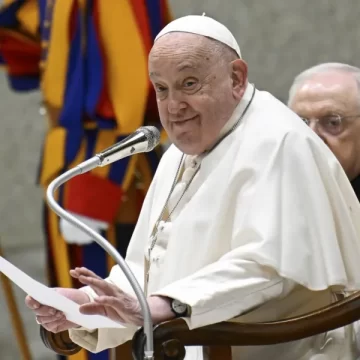 Preocupación por la salud del papa Francisco: padece una infección respiratoria