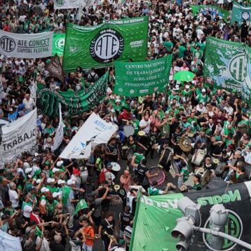 Más motosierra: se vienen cientos de nuevos despidos en el Estado y los gremios preparan la resistencia