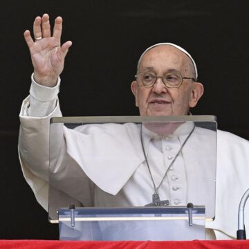 El papa Francisco sufrió dos nuevos episodios de insuficiencia respiratoria