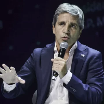 Caputo sobre la negociación con el FMI: “No hay posibilidad de cimbronazo con el dólar”