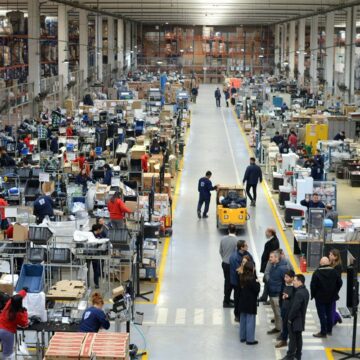 En un año, Milei destruyó 12.600 empresas y generó 243.000 nuevos desocupados