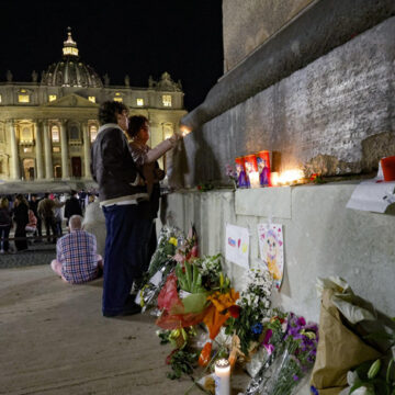 El funeral del Papa debe celebrarse antes del domingo