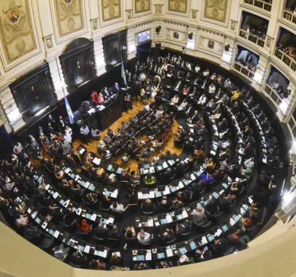La Legislatura bonaerense aprobó la modificación del calendario electoral