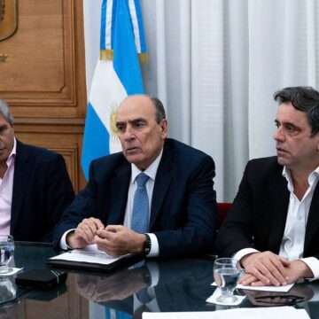 Dólares en el colchón: Rogelio Frigerio e Ignacio Torres suman su adhesión al proyecto de semi blanqueo de Caputo