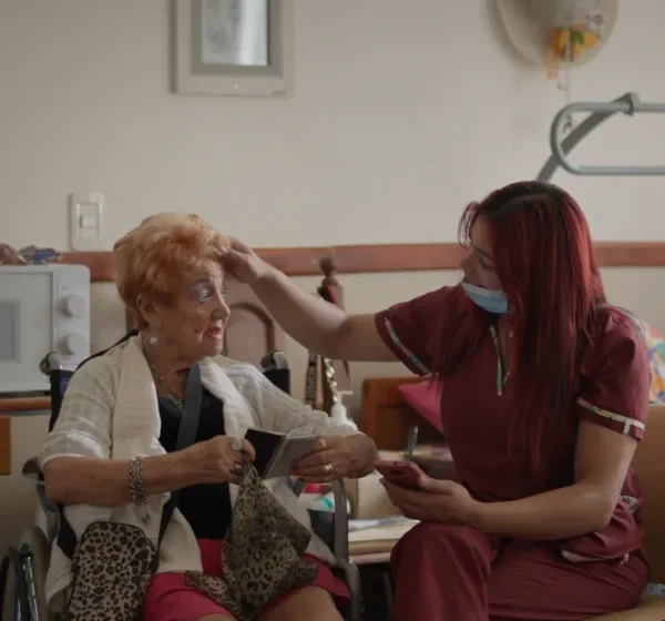 «Cuidadoras»: el conmovedor documental sobre el rol de tres mujeres trans en un hogar para personas mayores