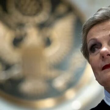 Aerolíneas y Banco Nación en la mira de un fondo buitre por una deuda de US$95 millones