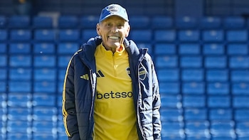Miguel Russo supervisa entrenamientos de Boca Juniors y podría viajar a Rosario