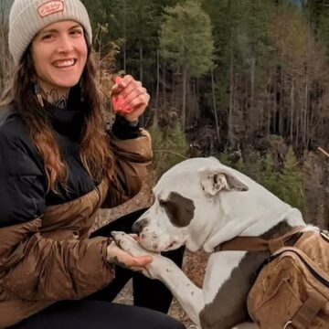 Una excursionista se accidenta al intentar rescatar a su perro en Canadá