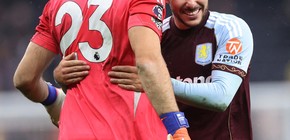 imagen-267 Aston Villa celebra las paradas de Dibu Martínez y el golazo de Buendía que complica al Tottenham