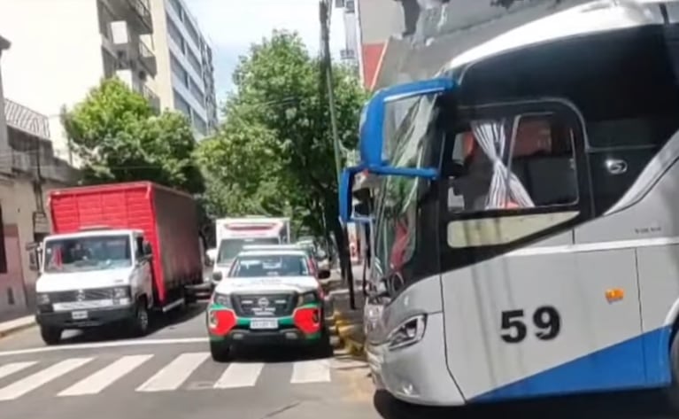 imagen-328 Accidente entre un colectivo escolar y un auto en Balvanera: 36 estudiantes y 4 adultos asistidos