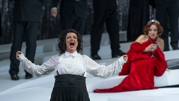 imagen-391 ‘Salomé’ debuta en el Teatro Colón: una propuesta audaz de erotismo y muerte