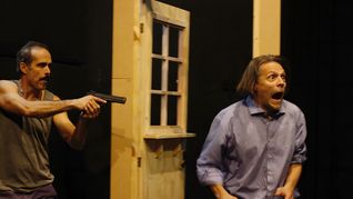 Una obra teatral que revela la conexión entre el poder y el inmobiliario