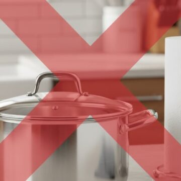 Por qué nunca debes limpiar tus ollas con papel de cocina