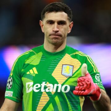 Aston Villa evaluará la transferencia de Dibu Martínez de cara al Mundial 2026