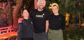 imagen-66 Chris Martin, vocalista de Coldplay, se rinde ante la gastronomía de Villa Crespo