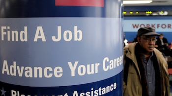 imagen-222 Estados Unidos generó 64,000 empleos en noviembre mientras el desempleo aumentó al 4.6%