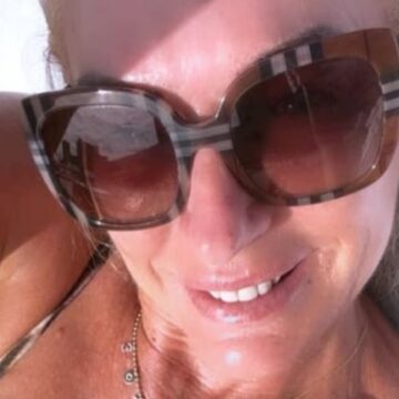 Yanina Latorre deslumbra en Miami con microbikini animal print