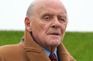 Anthony Hopkins celebra 50 años de sobriedad y recuerda su batalla contra el alcohol