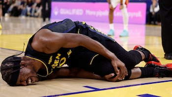 Jimmy Butler sufre una grave lesión que lo marginará por toda la temporada