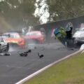 Espectacular choque en las 12 Horas de Bathurst deja sin heridas graves a los pilotos
