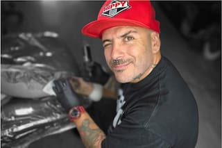 imagen-297 Un icónico participante de Gran Hermano regresa 25 años después y marca tendencia en el tatuaje