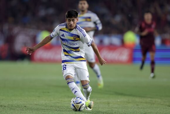 Un formador de Boca elogia a Tomás Aranda comparándolo con Iniesta