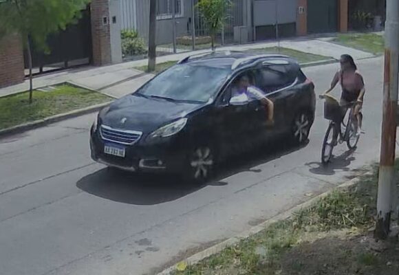 Impactante acto de acoso en Morón: hombre manosea a ciclista y escapa