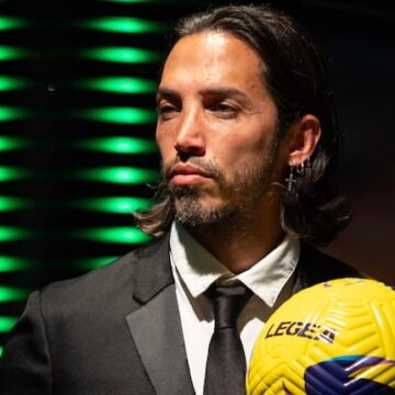 La sorprendente trayectoria de Ezequiel Schelotto en el fútbol suizo