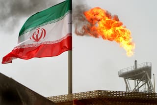 Aumento del 10% en el precio del petróleo por temor a la escalada de conflicto en Irán