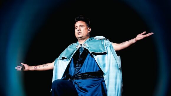 Tan Biónica deslumbró en Vélez con «El Regreso» y Andrés Calamaro como estrella invitada