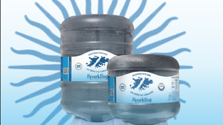 Agua Sparkling rinde homenaje a Malvinas con edición especial