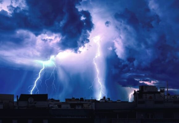 Alerta amarilla y naranja por tormentas en seis provincias este miércoles 1 de abril