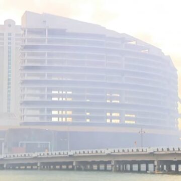 Demolición del Mandarin Oriental de Miami da paso a exclusivas torres residenciales